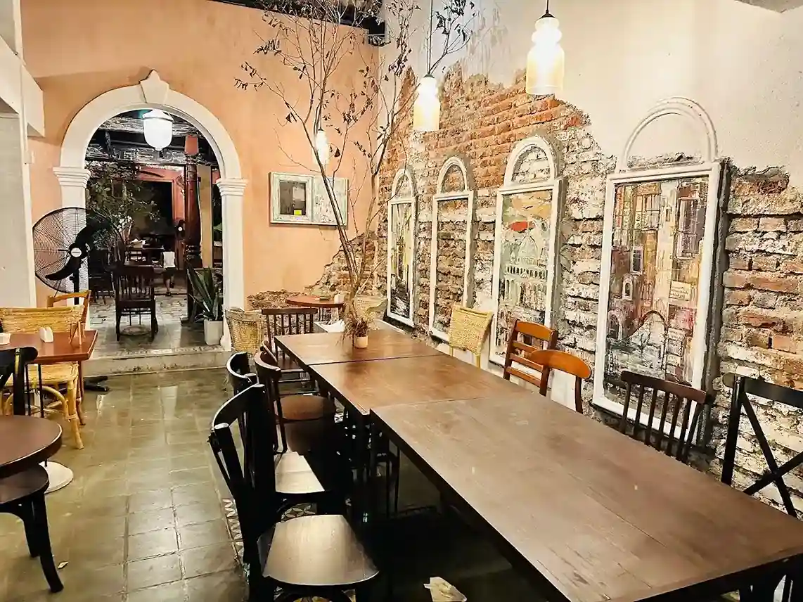 la luna pizzeria cafe